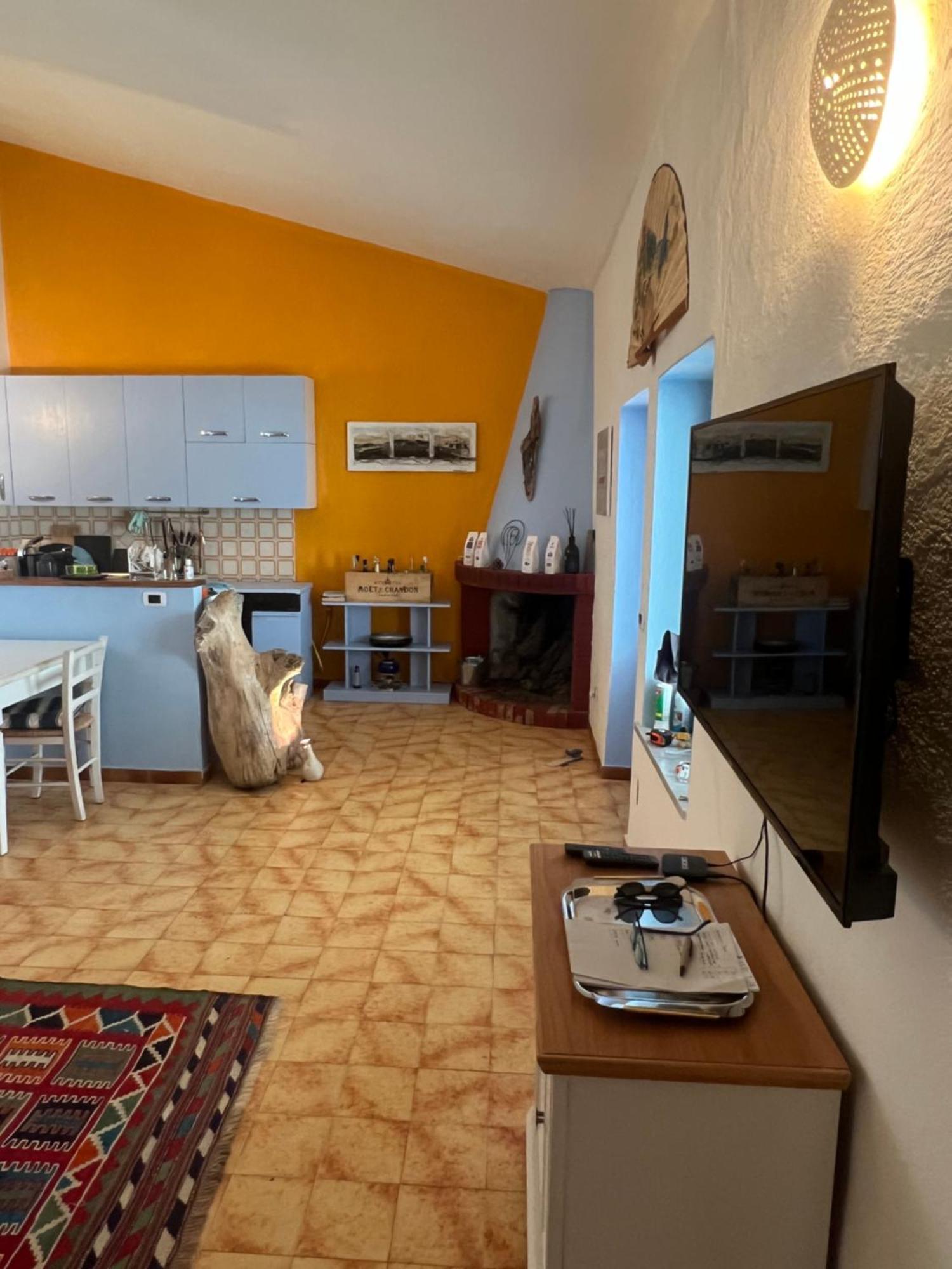 Lo Stazzo Di Wally Casa de hóspedes Porto Pollo Exterior foto